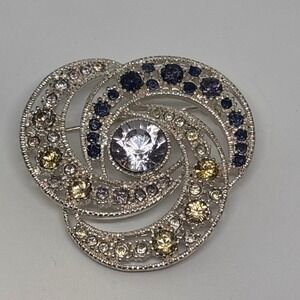 Sparkling Silver Tone Brooch Pin Swirl Design Rhinestone Crystal Statement